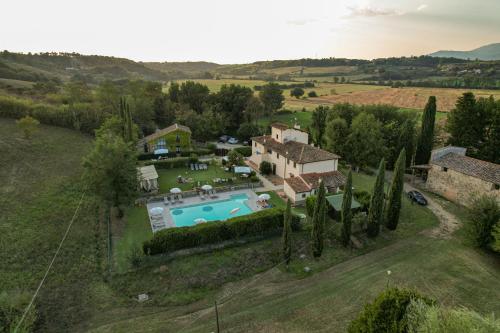 Πισίνα στο ή κοντά στο Borgo Santa Maria in Valle