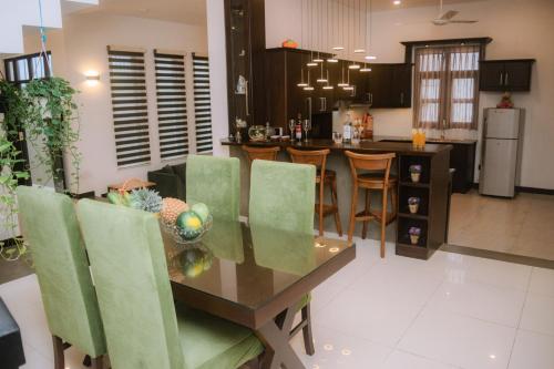 Η κουζίνα ή μικρή κουζίνα στο Dev Holiday Bungalow