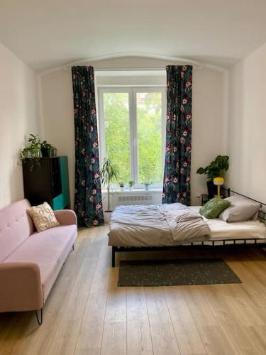 Cute botanical flat near by Žižkov tower