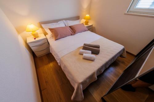 Cozy apartment with sea view