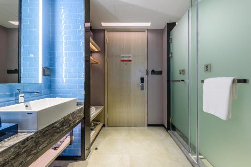 Φωτογραφία από το άλμπουμ του Echarm Hotel Chongzuo Youyi Avenue South High Speed Railway Station σε Hongjiang