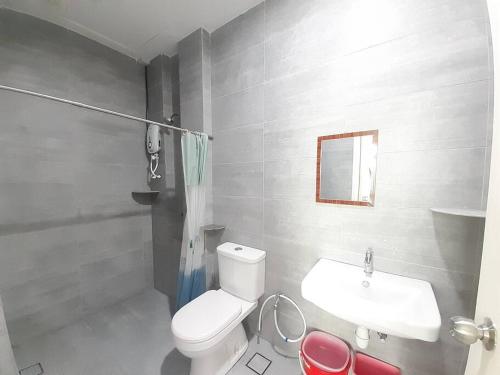 Ένα μπάνιο στο Smart Suite Balcony Riverine Kuching