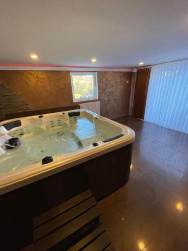 Ảnh trong thư viện ảnh của Maison De Luxe Pour 14 personnes - SPA - Billard - Sport - Baby-foot ở Le Tholy
