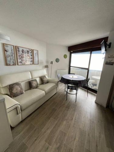 Appartement pla d'adet aux pieds des pistes