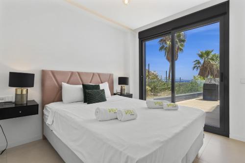ViVi Homes - Boa Pool, Terrace & Sea View