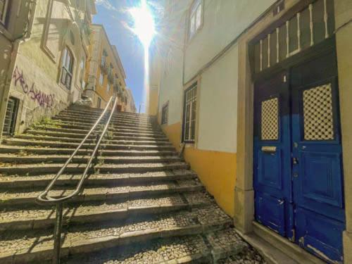 Historical Bica - 3 Bedroom Apartment