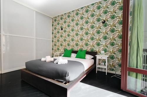 Just Urban Stays - Stylish and Spacious 90 sqm Flat - 5 min to M1 and M2