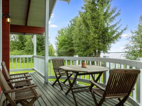 Balkón nebo terasa v ubytování Holiday Home Mansikkaranta 3- partially accessible by Interhome