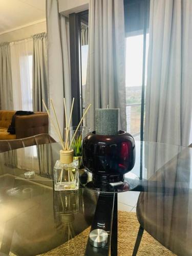 Ruang duduk di Apparent Self Catering