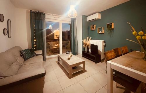 L'AMOUREUX DE NIMES : P3 + parking privé