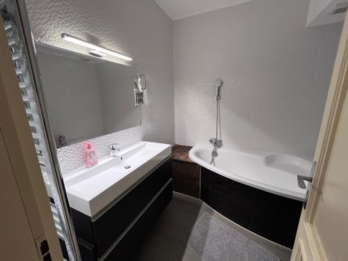 Ένα μπάνιο στο City Lux Apartman