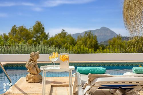 Villa Moba by Abahana Villas