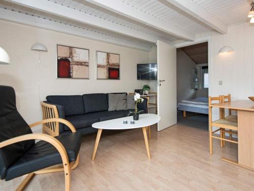 Χώρος καθιστικού στο 6 person holiday home on a holiday park in Hemmet
