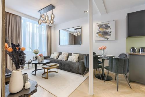 Stylish 2 Bedroom near Montmartre Sacré Cœur