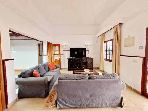 Villa Marta con piscina privada climatizada
