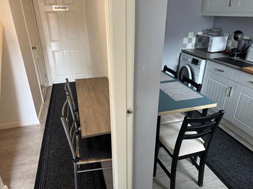 Η κουζίνα ή μικρή κουζίνα στο Ramskir Apartment
