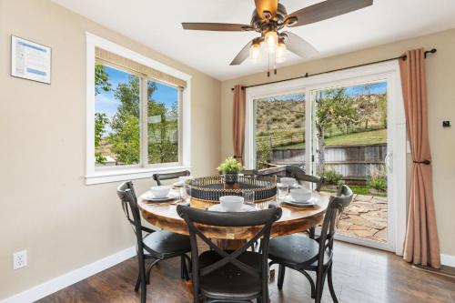 Φωτογραφία από το άλμπουμ του Hidden Valley Retreat - Foothill Views, Large Yard! σε Loveland