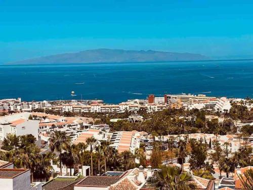 APARTAMENTO con vistas al mar COSTA ADEJE