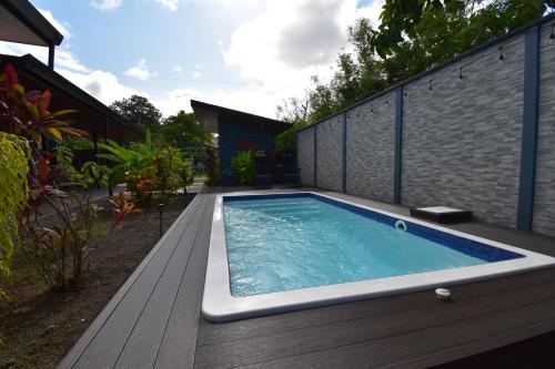Piscina en o cerca de Raya