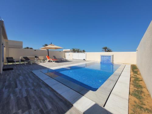 Πισίνα στο ή κοντά στο Villa Monika
