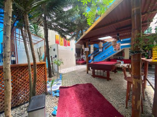 Hotel majai tesisinde veranda veya açık alan