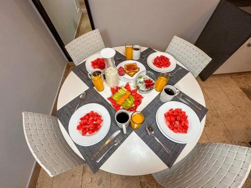 Jídlo v hotelu nebo okolí