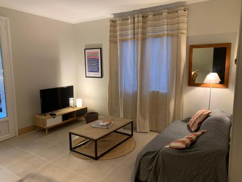 Photo de la galerie de l'établissement La Buissonnière Maison avec jardin La Rochelle 6 personnes, à Cité de Beauregard