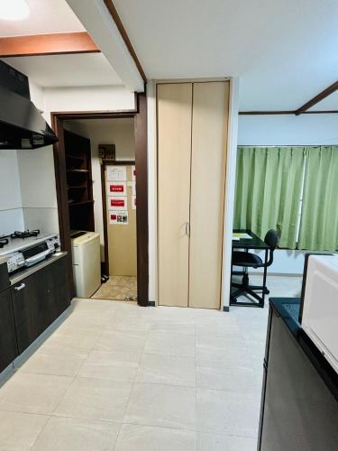 RED House - Economic APT in Tokyo Tranquil area, with 2 Sta Direct Access to Shinjuku & Akihabara
