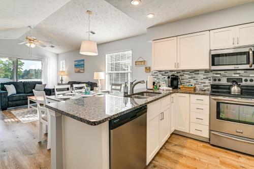Resort Amenity Access: Chic Myrtle Beach Condo! photo 35