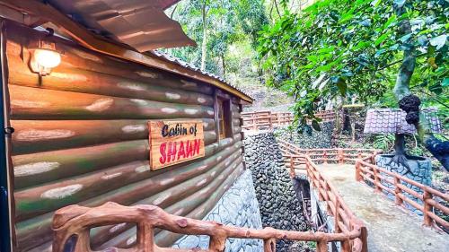 Taman di luar Vacation House in Baguio