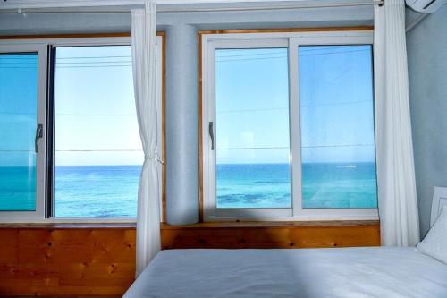 Ảnh trong thư viện ảnh của Gangreung Blue mountain pension ở Gangneung