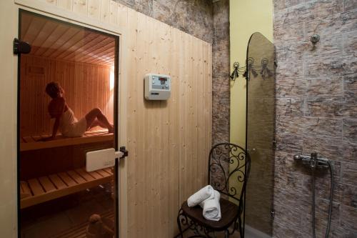 Koupelna v ubytování Atrion Highland Hotel