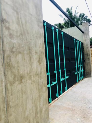 Imagen de la galería de Container Villa Luxury Collection, en Weliweriya