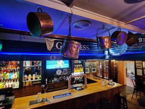 El salón o zona de bar de The Nottingham Road Hotel