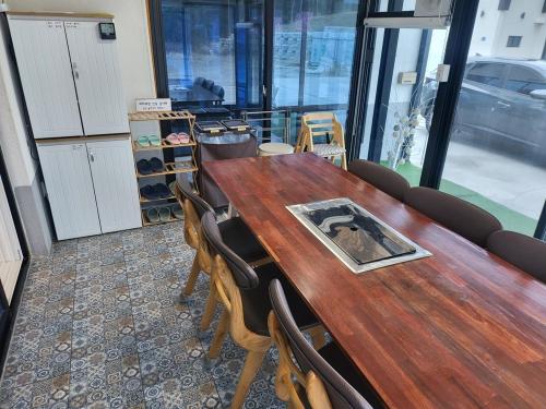 Fotografie z fotogalerie ubytování Gyeongju The Hidden Private Pool Villa v destinaci Kjongdžu