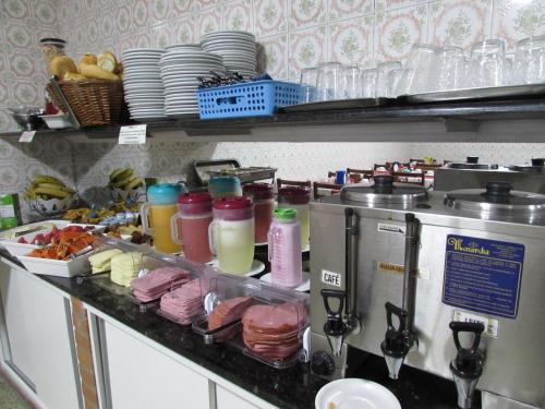 Makanan di atau berdekatan hotel