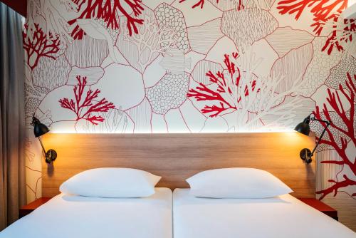 ibis Styles Barcelona City Bogatell Image