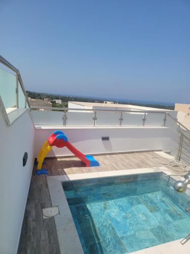 Appartement avec piscine vue sur mer
