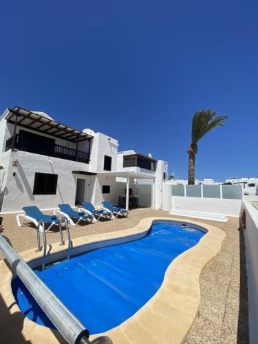 Villa con piscina privada a 500 m de la playa