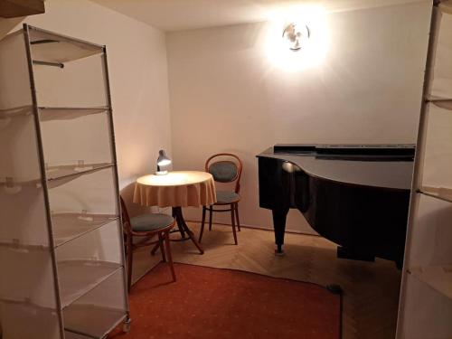 Lovely apartment in the centre at Opera 1061 Budapest, Székely Mihály utca 8 kép - 3
