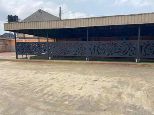 Gallery image of Magnet hotel & suite in Adeleye