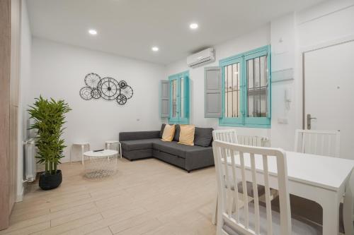 Modern Cozy -2Bedrooms 1Bathroom-Delicias