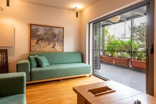 Hidesign Athens Tube Luxury Apt in Kolonaki