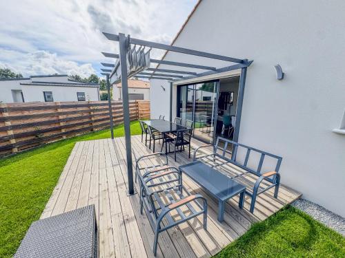 Balkón nebo terasa v ubytování L'Évasion Colorée - Maison Vive et Moderne