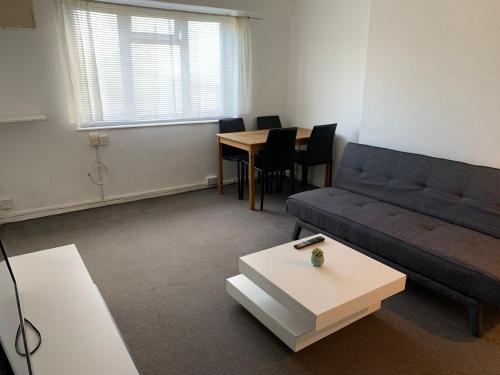 Χώρος καθιστικού στο Brighton Seaside Retreat with 2 Bedrooms