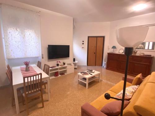 Anna's House