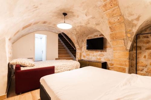 Loft 1 BR Marais, Notre Dame AC by LCC Agency photo 26