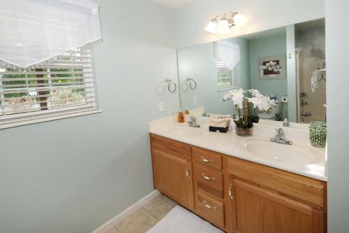 Φωτογραφία από το άλμπουμ του Birdsong Bungalow σε Sevierville