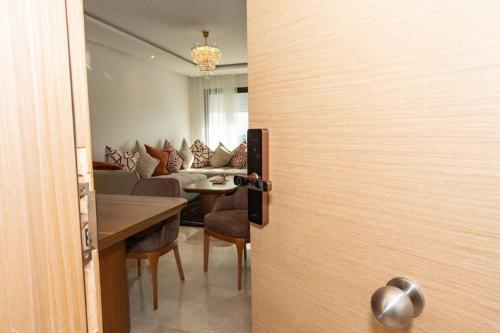 Beni BrourにあるAppartement Royalのギャラリーの写真
