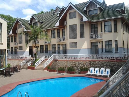 Gold Crest Hotel - Arusha 내부 또는 인근 수영장